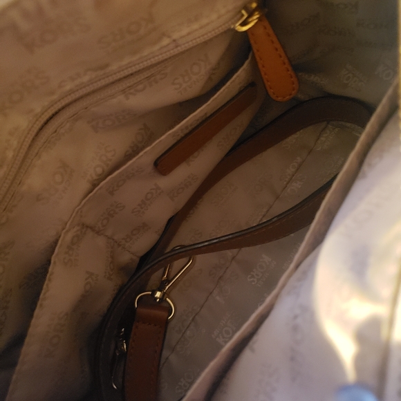 Michael Kors Handbag - Picture 3 of 5